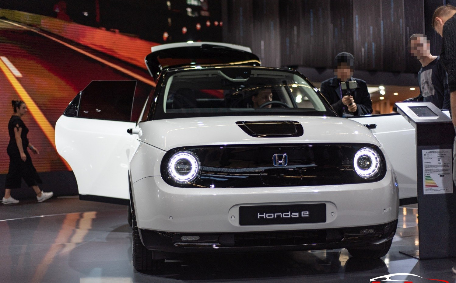 Honda e Daten, Motoren und Verbrauch