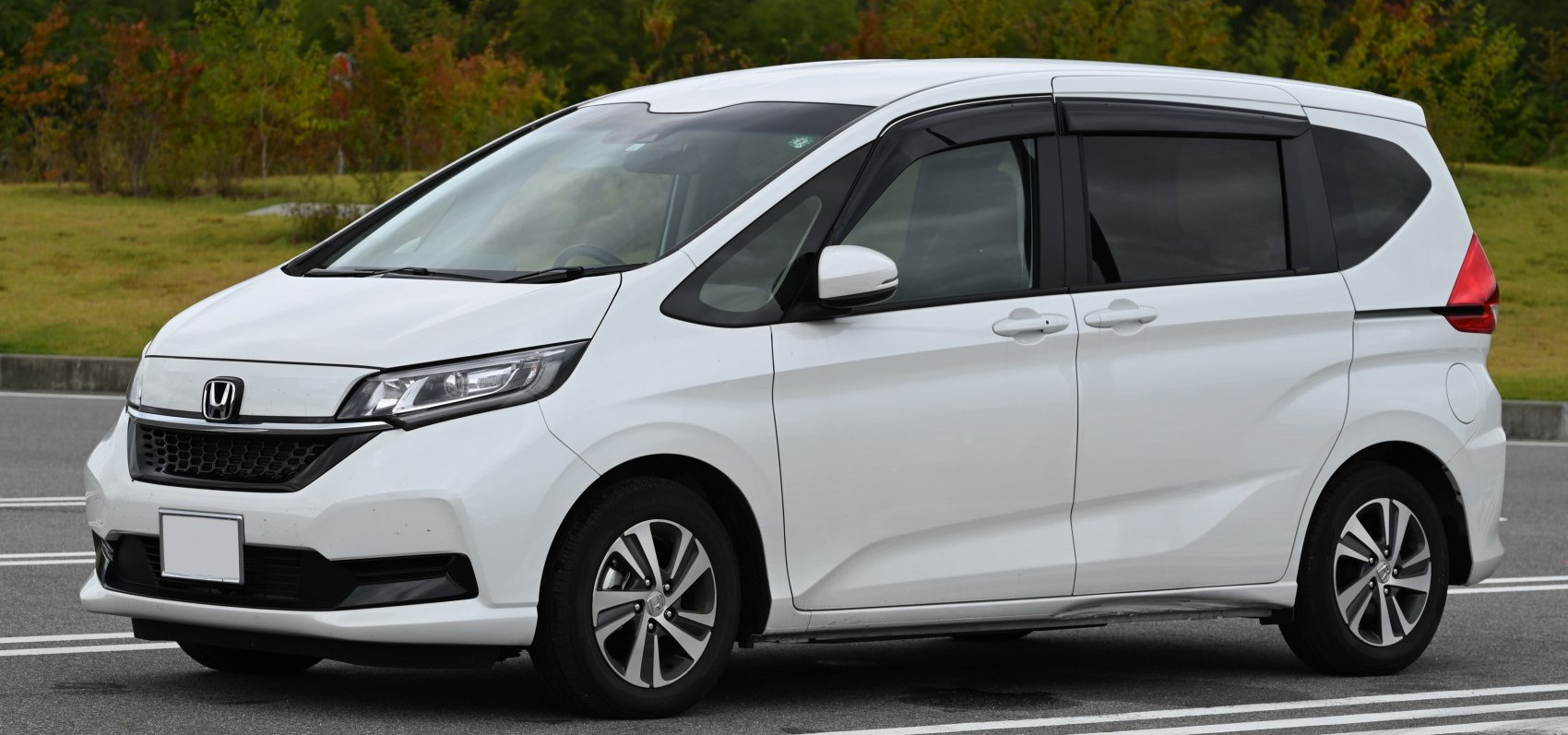 Honda Freed Daten, Motoren und Verbrauch