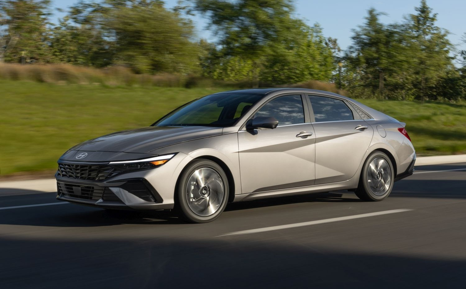 Hyundai Elantra Hyundai Elantra VII (CN7, facelift 2023) (2023 - 2023) generación especificaciones y foto