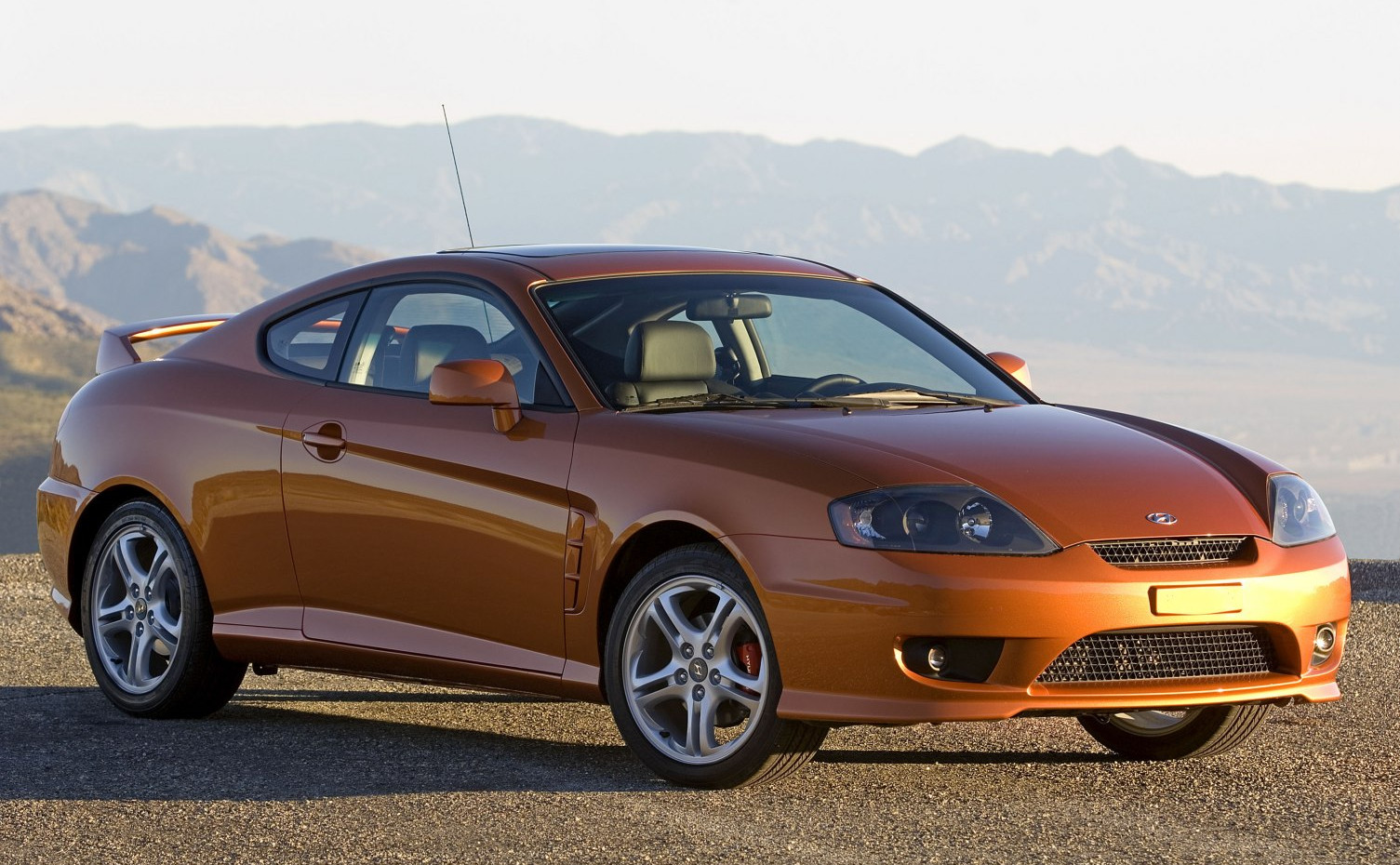 Hyundai Tiburon 2.0 (138 Hp) Shiftronic (2004 - 2006) motor ve teknik özellikleri