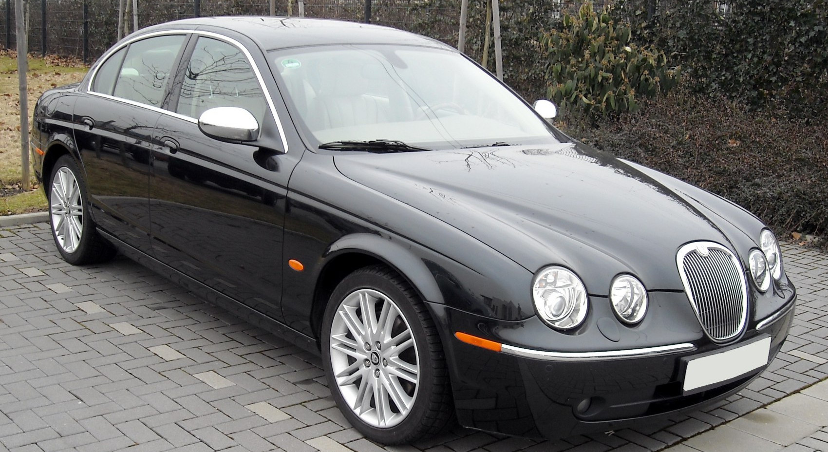 Jaguar S-type specs, engine options and consumption