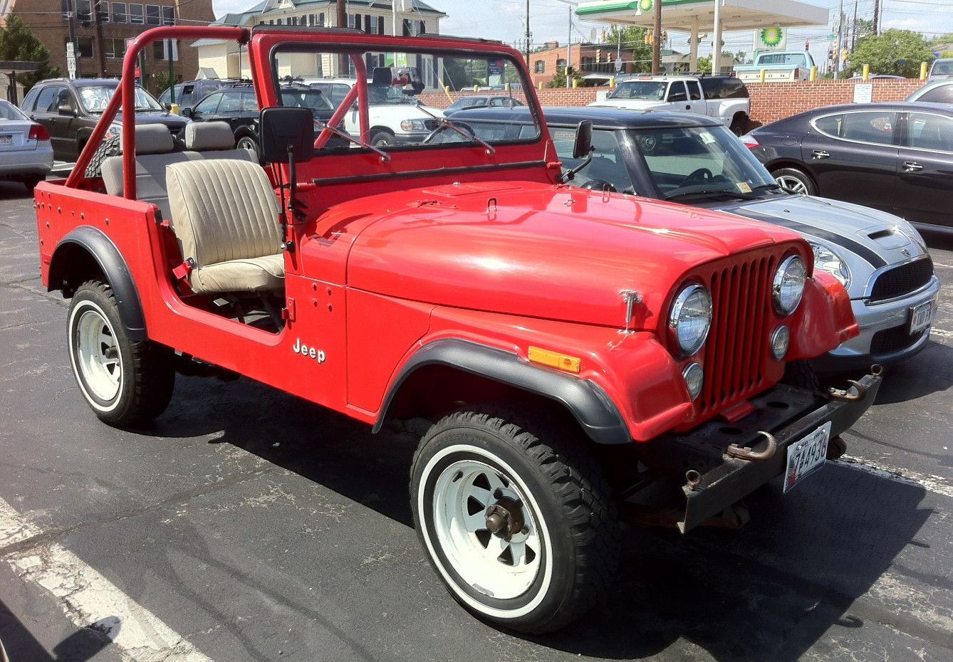 Jeep CJ Jeep CJ-7 (1976 - 1983) generación especificaciones y foto