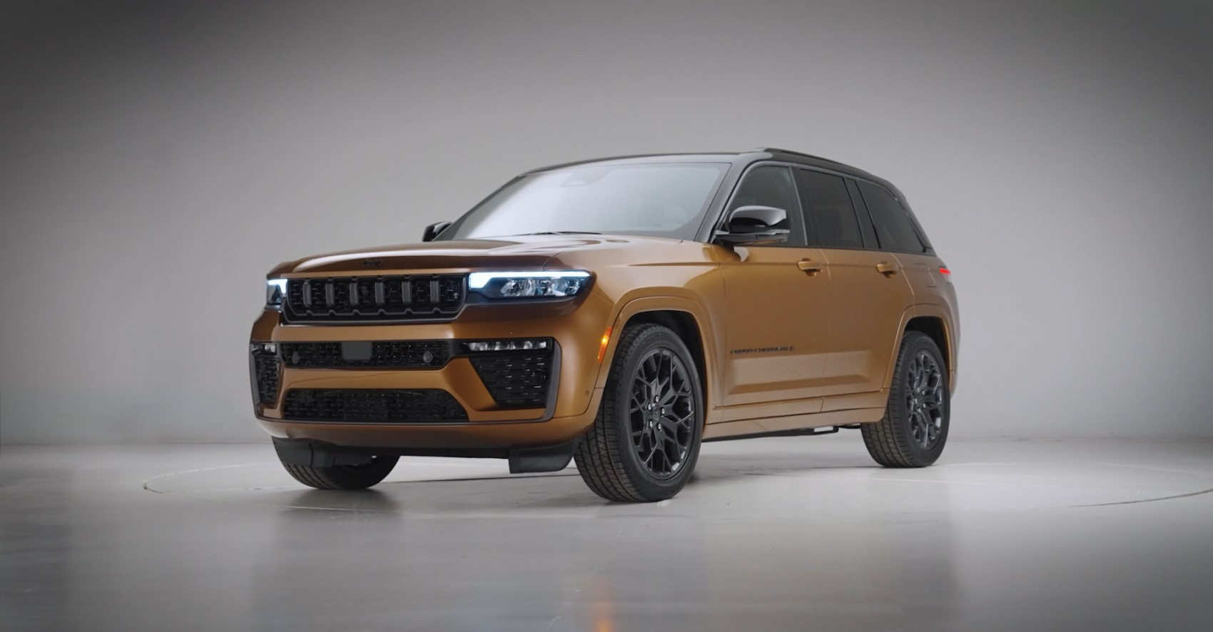 Jeep Grand Cherokee Jeep Grand Cherokee V (WL, facelift 2025) (2025 - 2025) generación especificaciones y foto