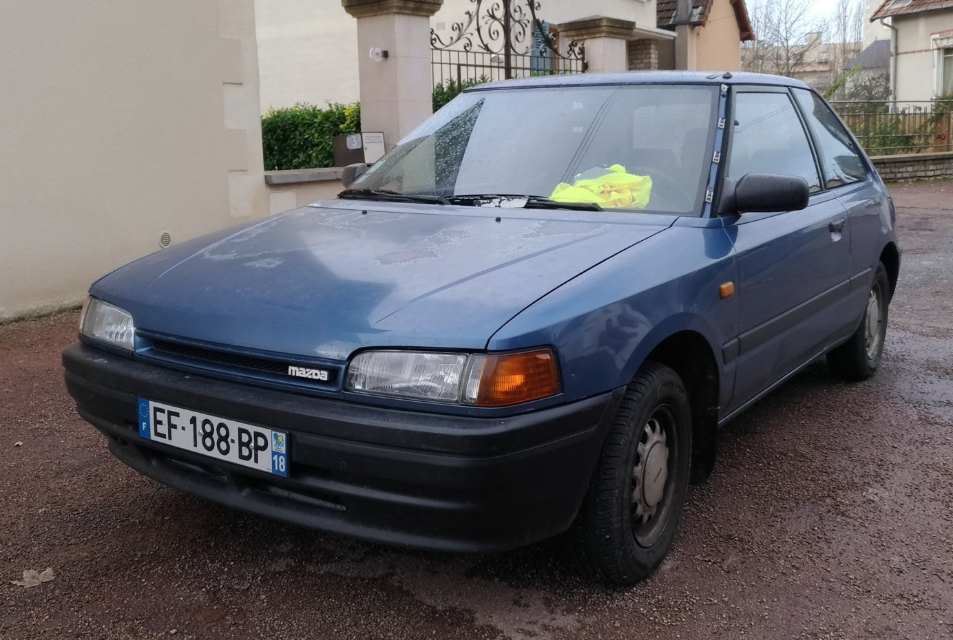 Mazda 323 Mazda 323 III Station Wagon (BF) (1989 - 1994) Generation Daten und Foto