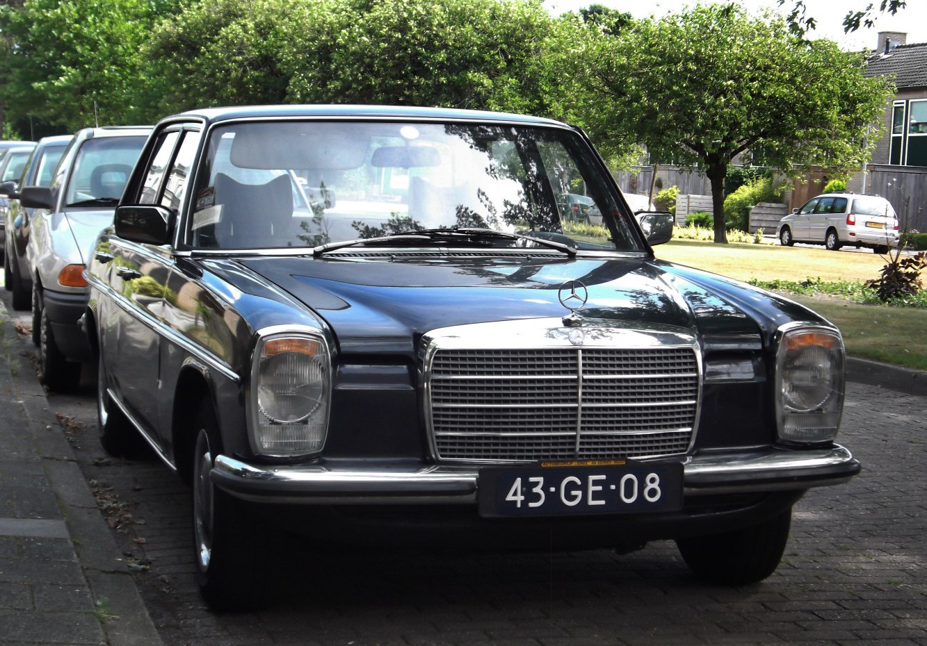 Mercedes-Benz /8 280 E (185 Hp) Automatic