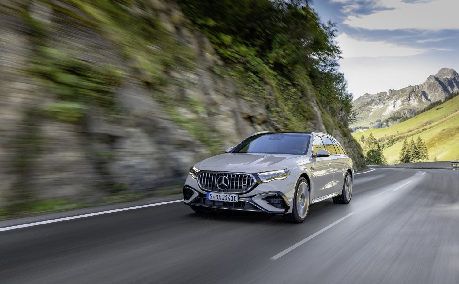 Ficha técnica y foto del Mercedes-Benz E-class Mercedes-Benz E-class (W214)
