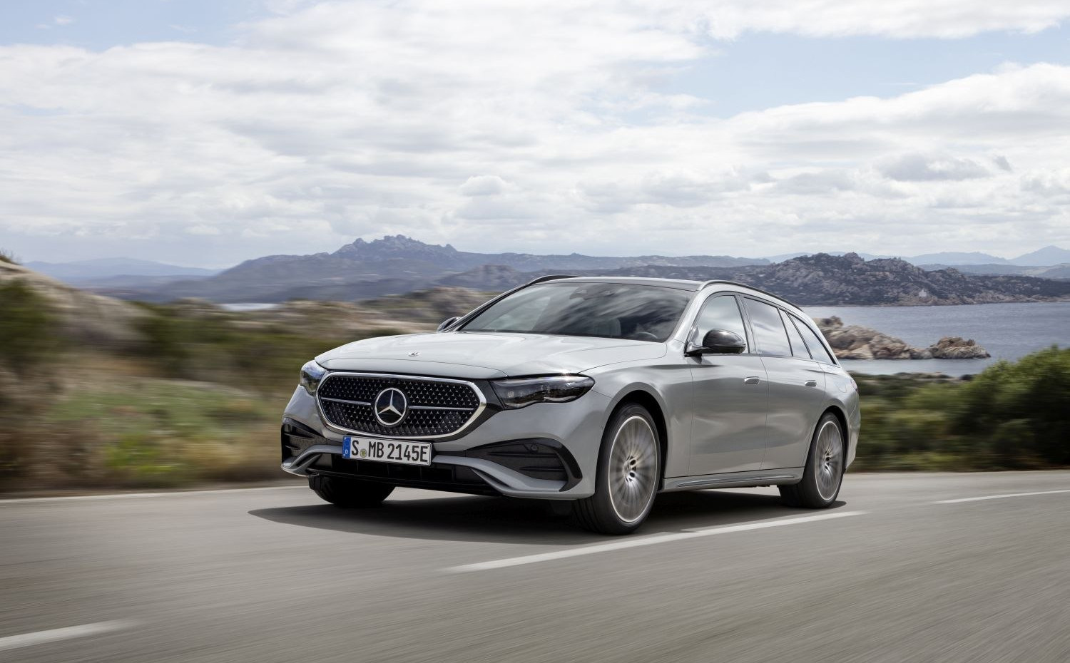 Mercedes-Benz E-class E 300de (313 Hp) Plug-in Hybrid 9G-TRONIC (2023 -) motor y ficha técnica