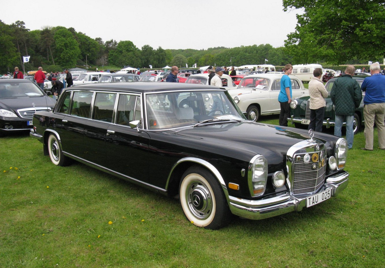 Mercedes-Benz W100 Mercedes-Benz W100 Pullman (1963 - 1981) generación especificaciones y foto