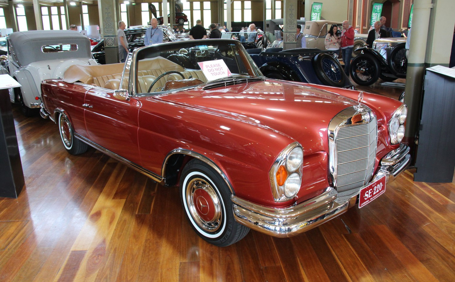 Mercedes-Benz W112 specs, engine options and consumption