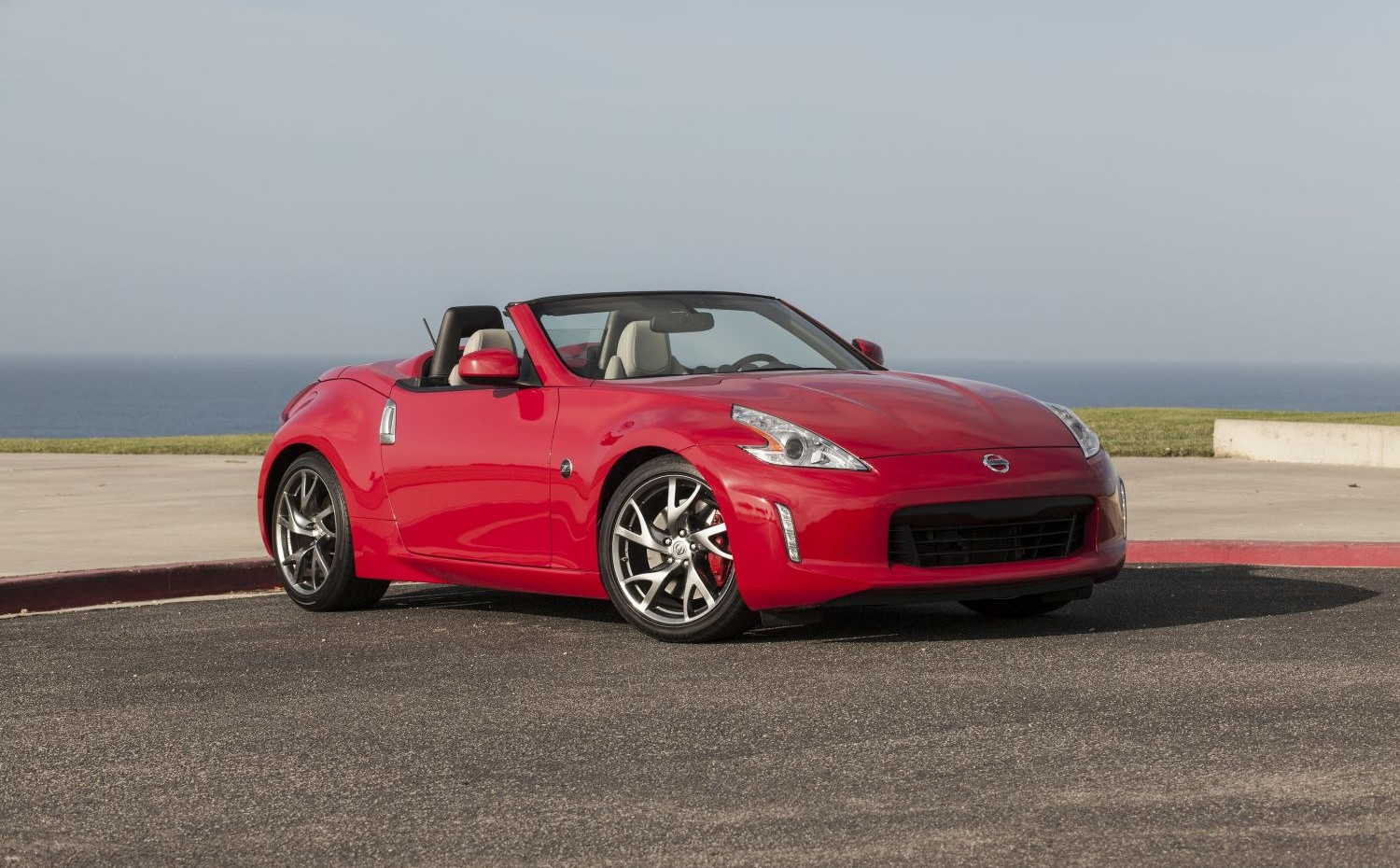 Nissan 370Z Nissan 370Z Coupe (facelift 2012) (2012 - 2017) generación especificaciones y foto