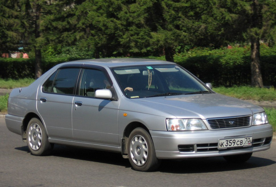 Nissan Bluebird 1.8 FE (125 Hp) (1996 - 1997) moteur et fiche technique