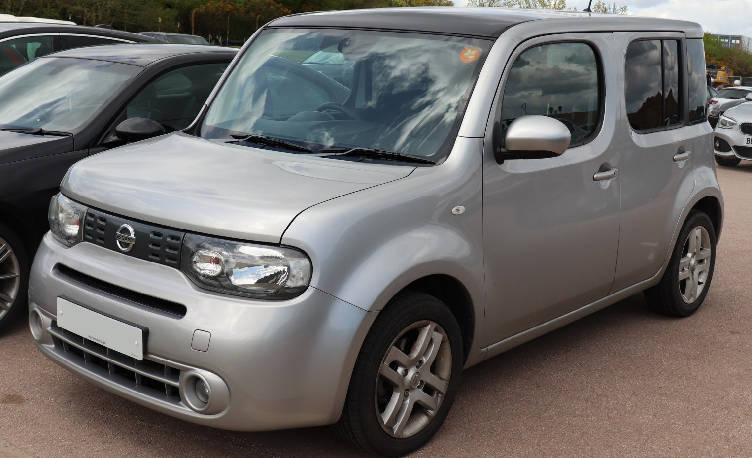 Nissan Cube 1.6 (110 Hp) CVT (2010 - 2011) Motor und Technische Daten