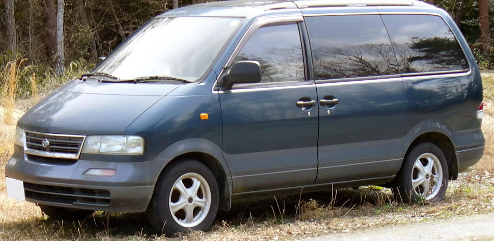 Nissan Largo özellikleri, motor seçenekleri ve yakıt tüketimi