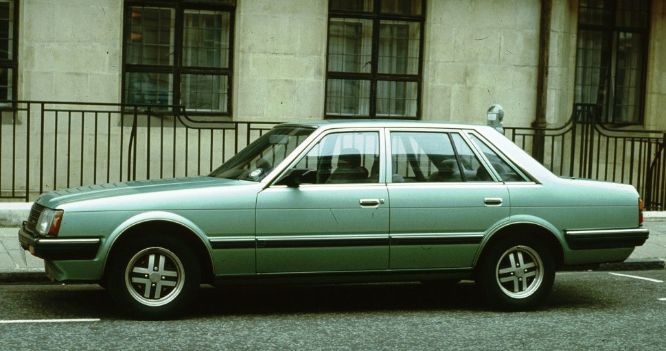 Nissan Laurel özellikleri, motor seçenekleri ve yakıt tüketimi