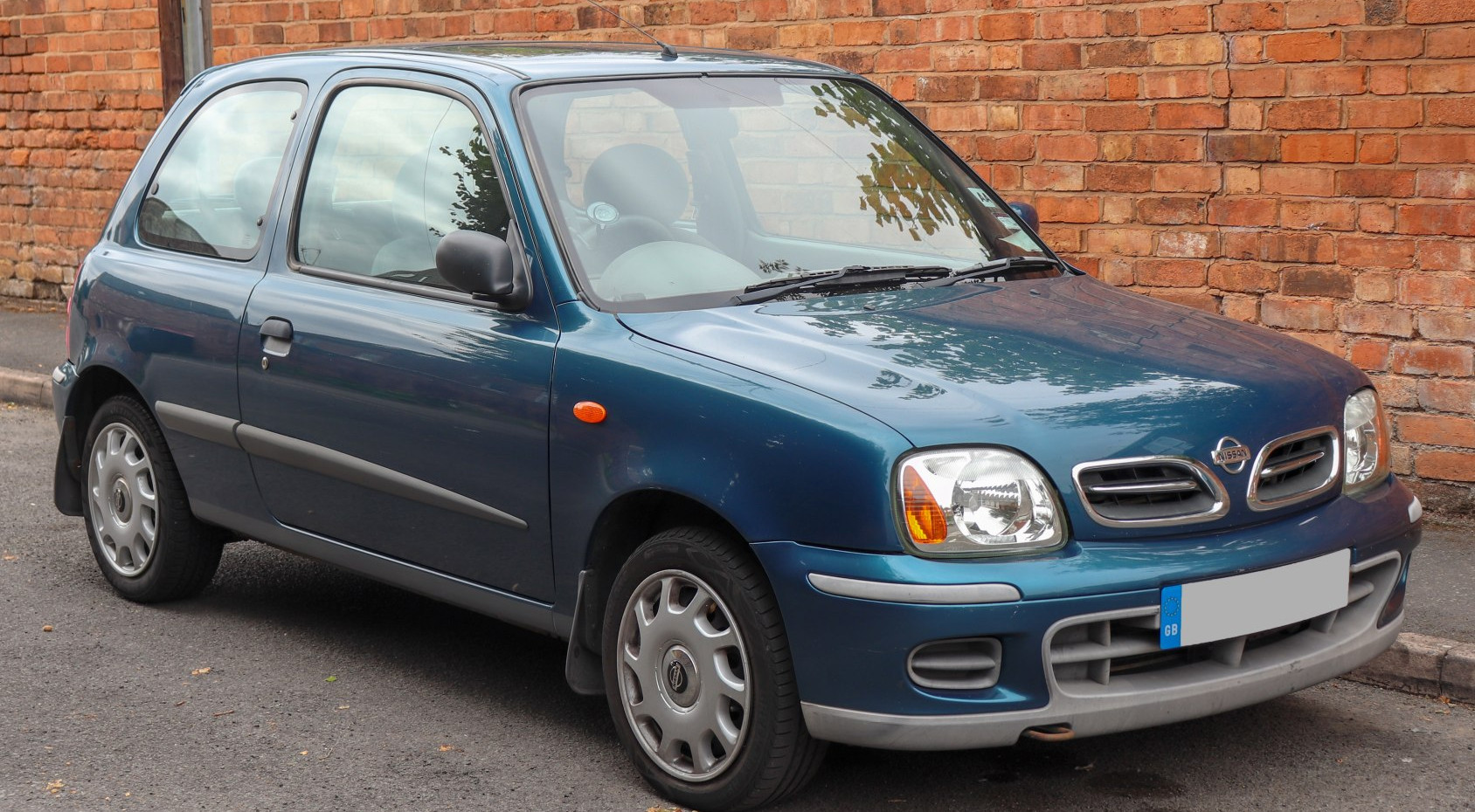 Nissan Micra 1.0i 16V (54 Hp) CVT