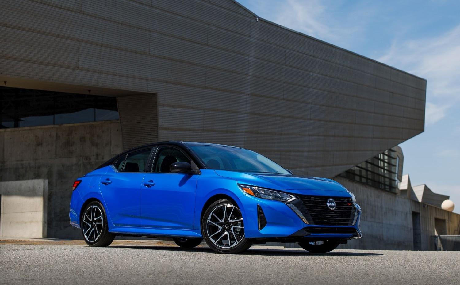 Nissan Sentra Nissan Sentra VIII (B18) (2023 - 2025) generation specs and photo