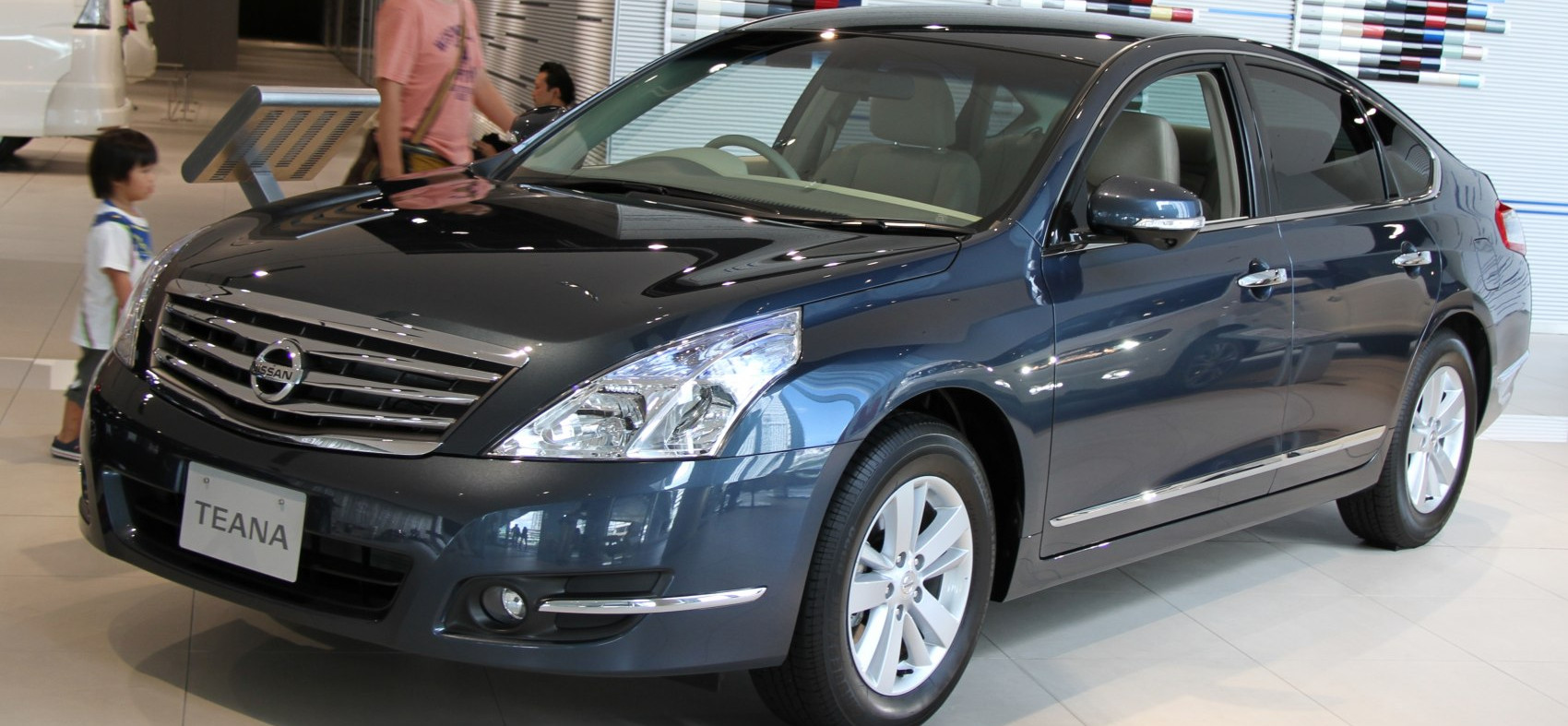 Nissan Teana özellikleri, motor seçenekleri ve yakıt tüketimi
