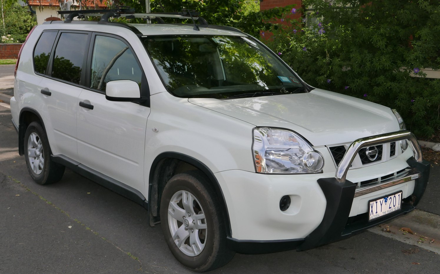 Nissan X-Trail 2.0 dCi (173 Hp) 4x4 (2007 - 2010) motore e scheda tecnica