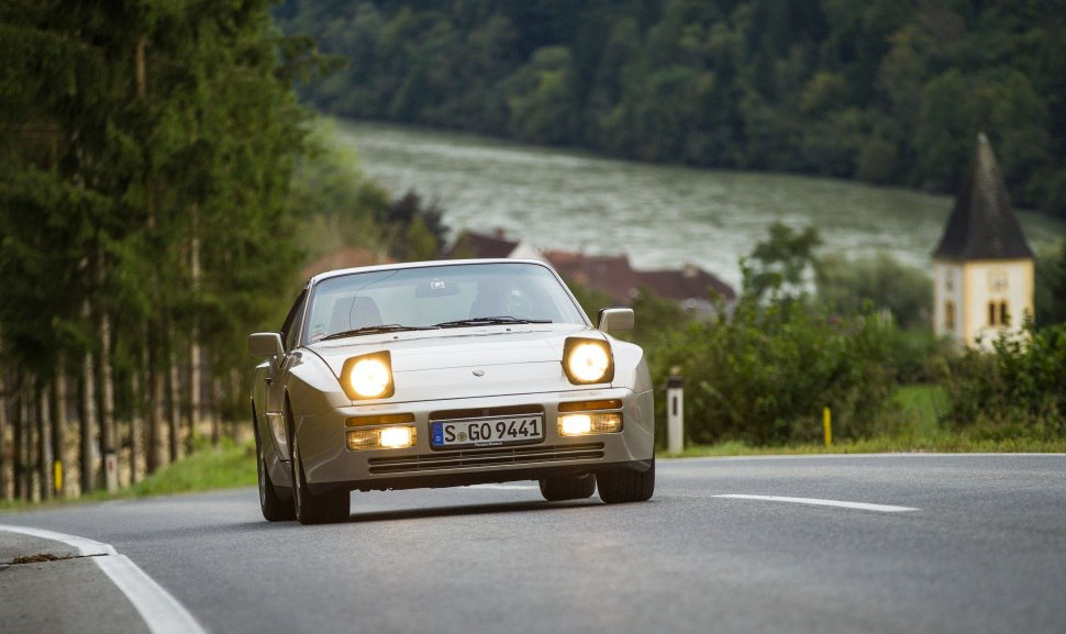 Porsche 944 Porsche 944 (1982 - 1991) generazione scheda tecnica e foto