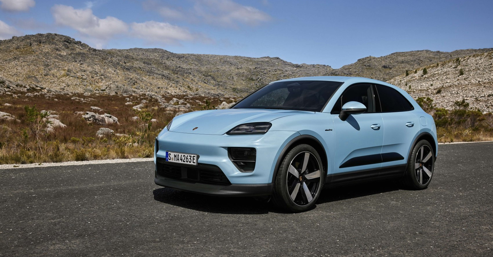 Porsche Macan Porsche Macan II Electric (2024 - 2025) generation specs and photo