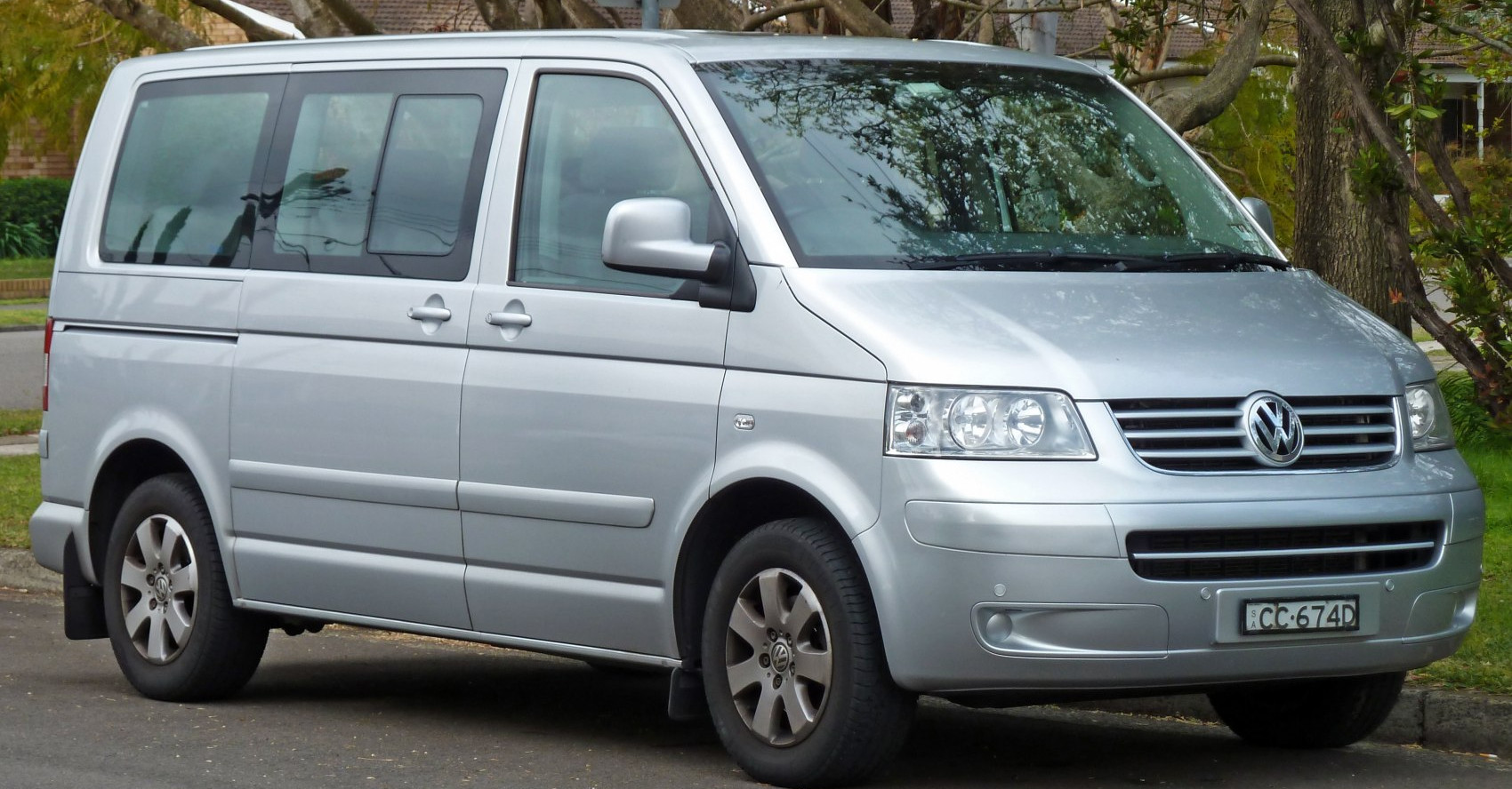 Volkswagen Multivan 2.5 TDI (130 Hp) 4MOTION