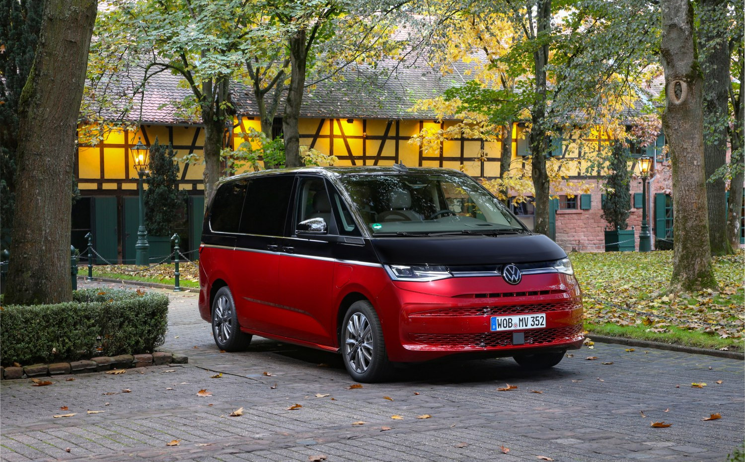 Volkswagen Multivan Volkswagen Multivan (T7) Long (2021 - 2024) génération fiche technique et photo