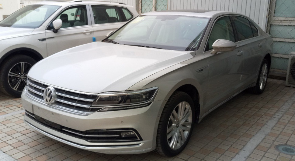 Volkswagen Phideon specs, engine options and consumption