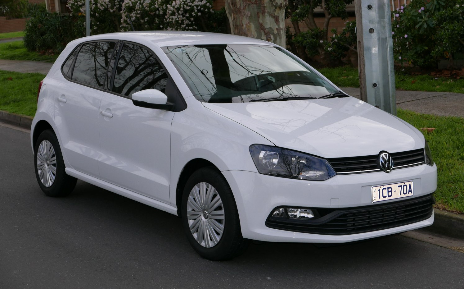 Volkswagen Polo 1.0 TSI (95 Hp) BlueMotion DSG (2015 - 2017) Motor und Technische Daten