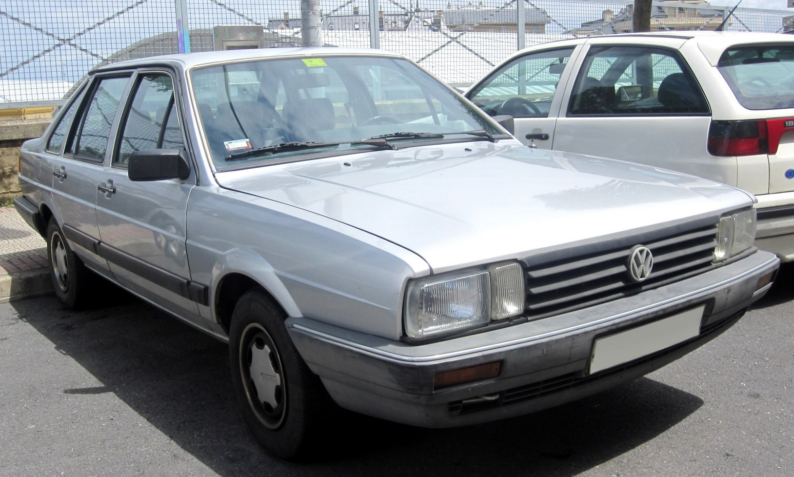Volkswagen Santana Volkswagen Santana (32B) (1981 - 1988) generazione scheda tecnica e foto