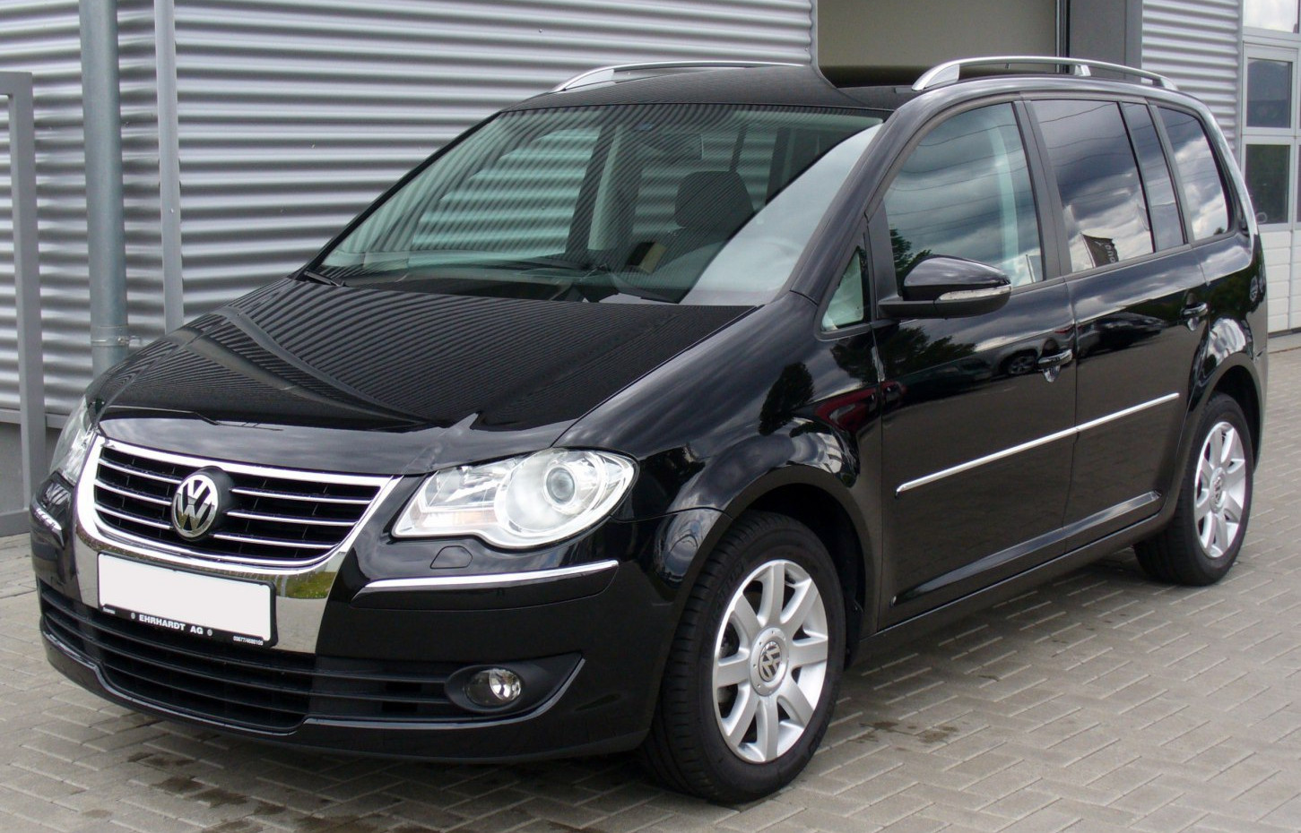 Volkswagen Touran specs, engine options and consumption
