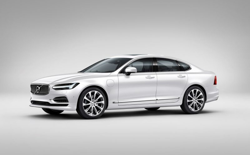 Volvo S90 özellikleri, motor seçenekleri ve yakıt tüketimi