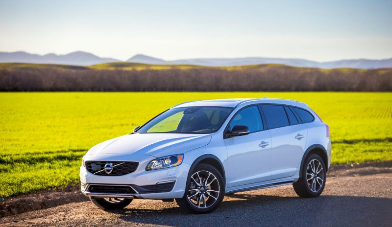 Volvo V60 Volvo V60 I (2013 facelift) (2015 - 2018) jenerasyonu özellikleri ve görseli