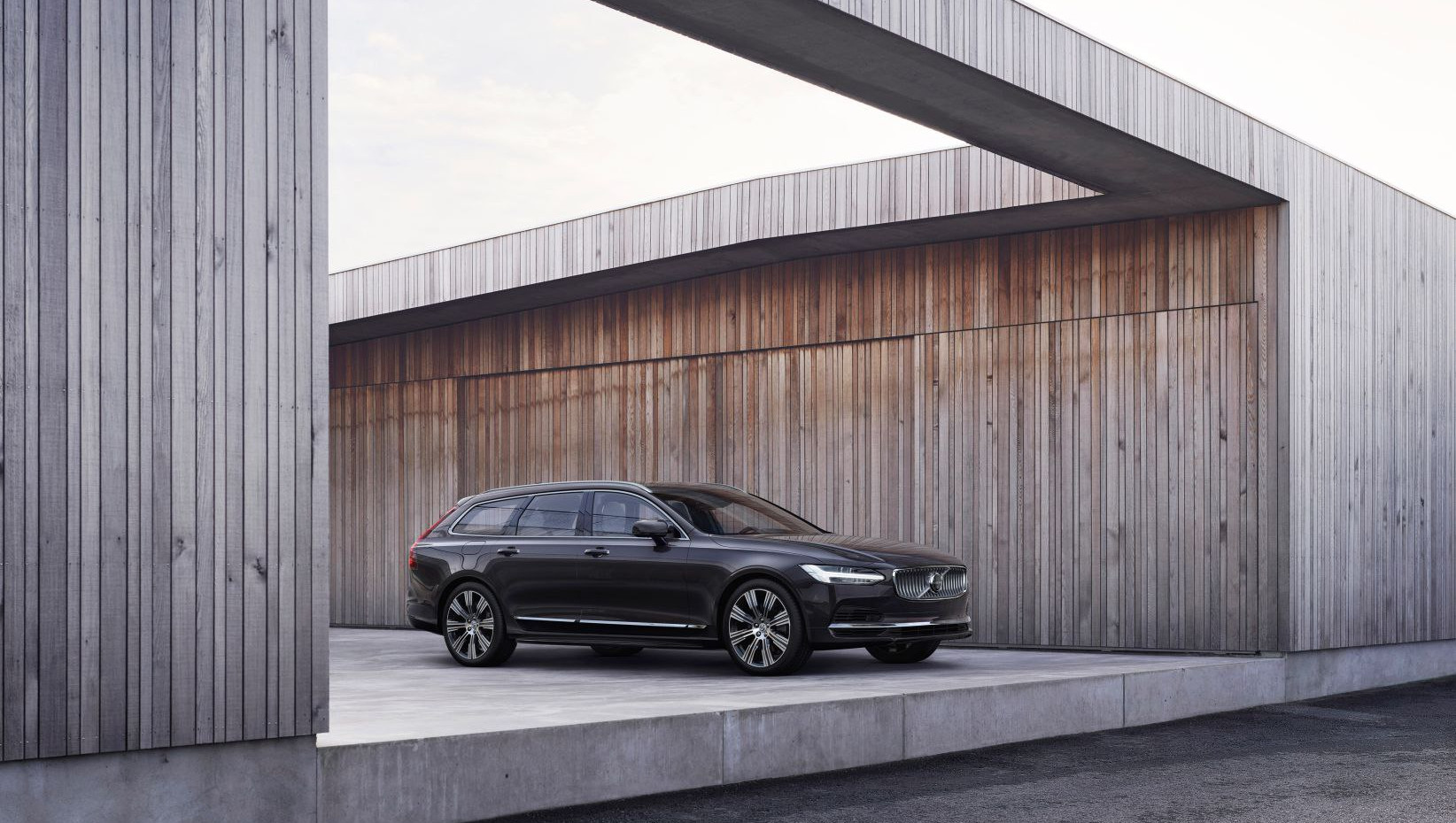 Volvo V90 2.0 B6 (299 Hp) Mild Hybrid AWD Automatic (2020 -) motore e scheda tecnica