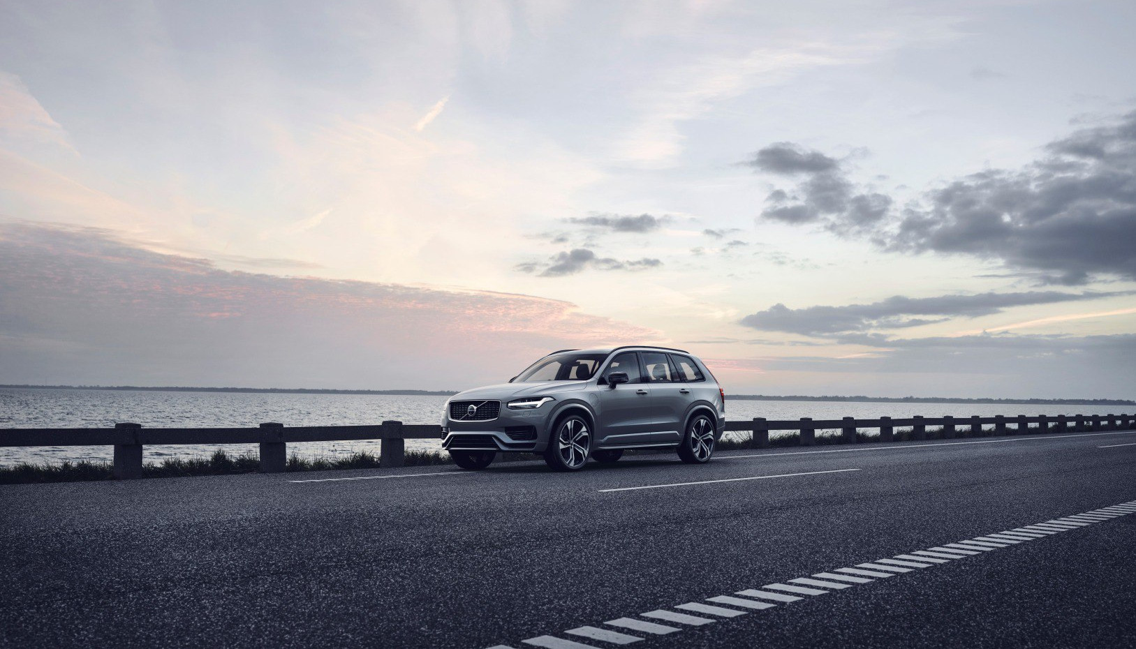 Volvo XC90 2.0 B6 (299 Hp) Mild Hybrid AWD Automatic 6-7 Seat (2019 - 2021) motor ve teknik özellikleri